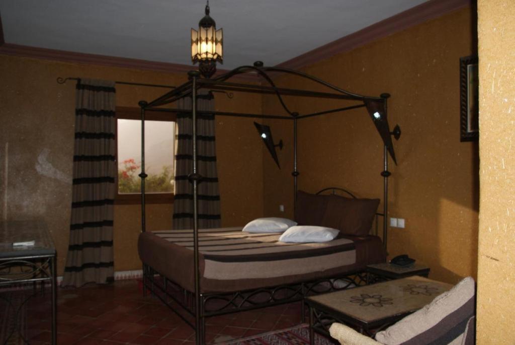 Click Excursions Tafraoute Hotel Taddart Kültér fotó